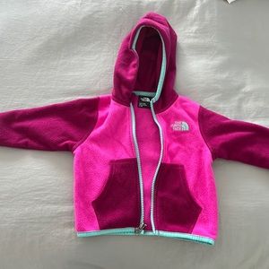 North Face Fleece hooded jacket. Size 6-12 months. Excellent condition!